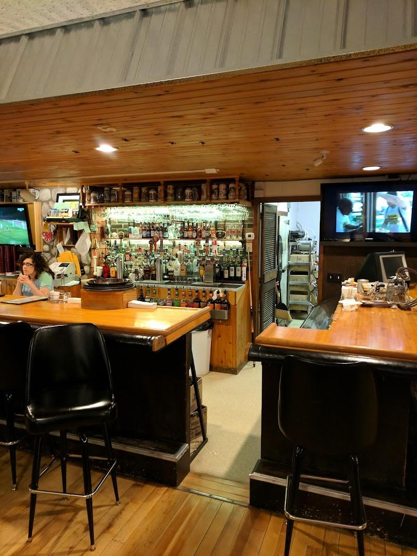 Three Cedars Restaurant & Clubhouse